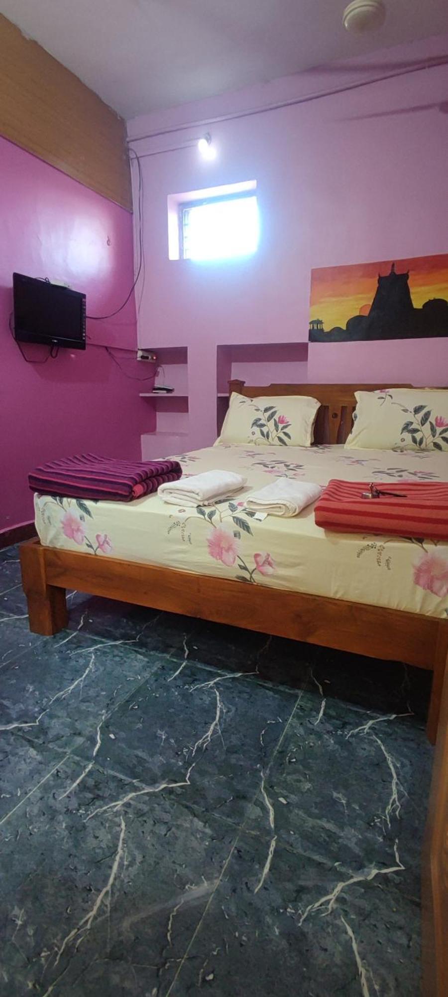 Temple View Guest House Hampi Room photo